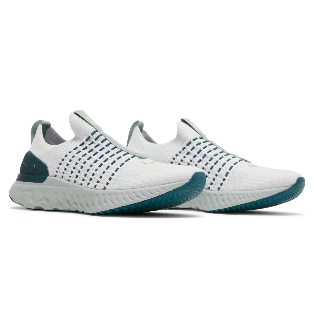 Womens Nike Phantom React Flyknit 2 Platinum Tint RaysLocker