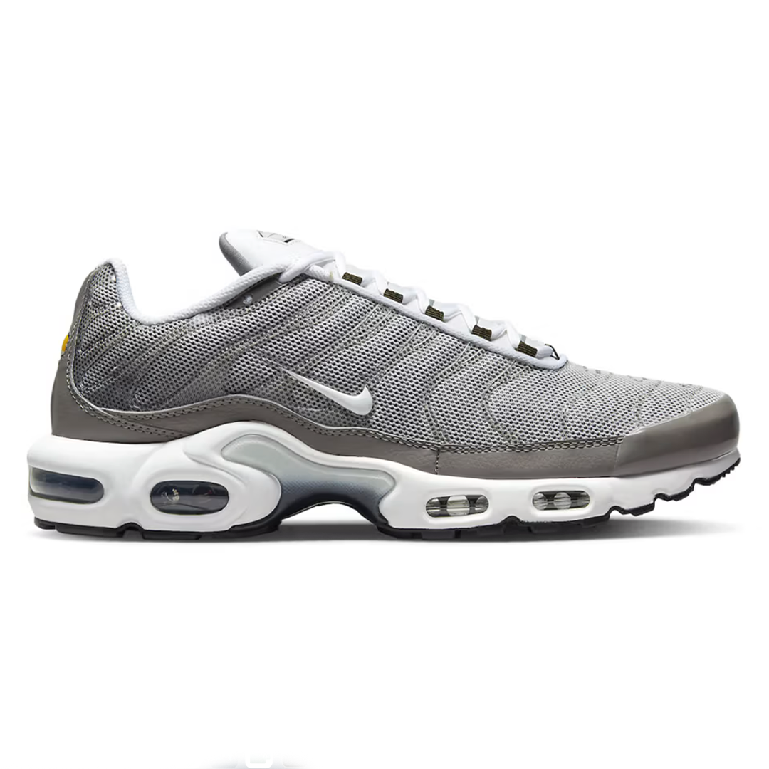 Mens grey nike tns hotsell