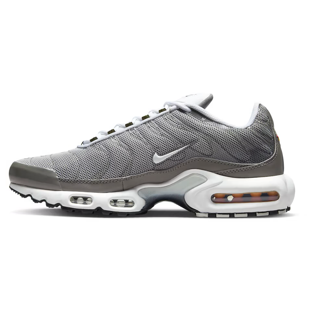 Mens grey nike tns discount