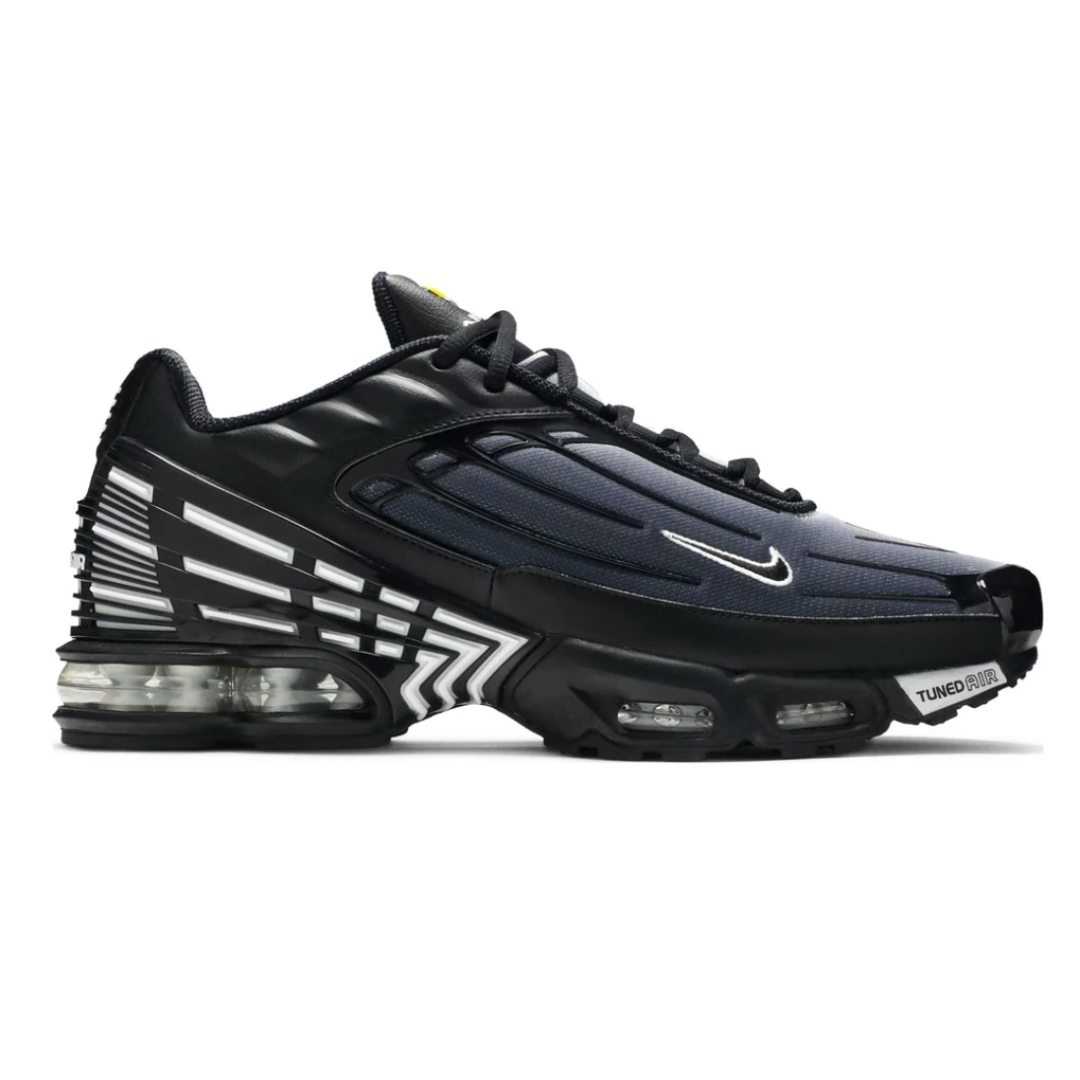 Black and top white fade tns