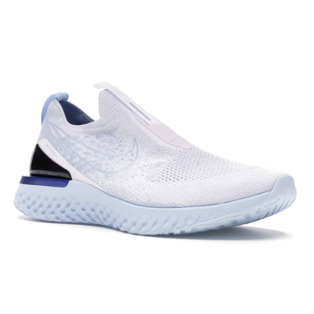 Epic phantom react top flyknit white and blue