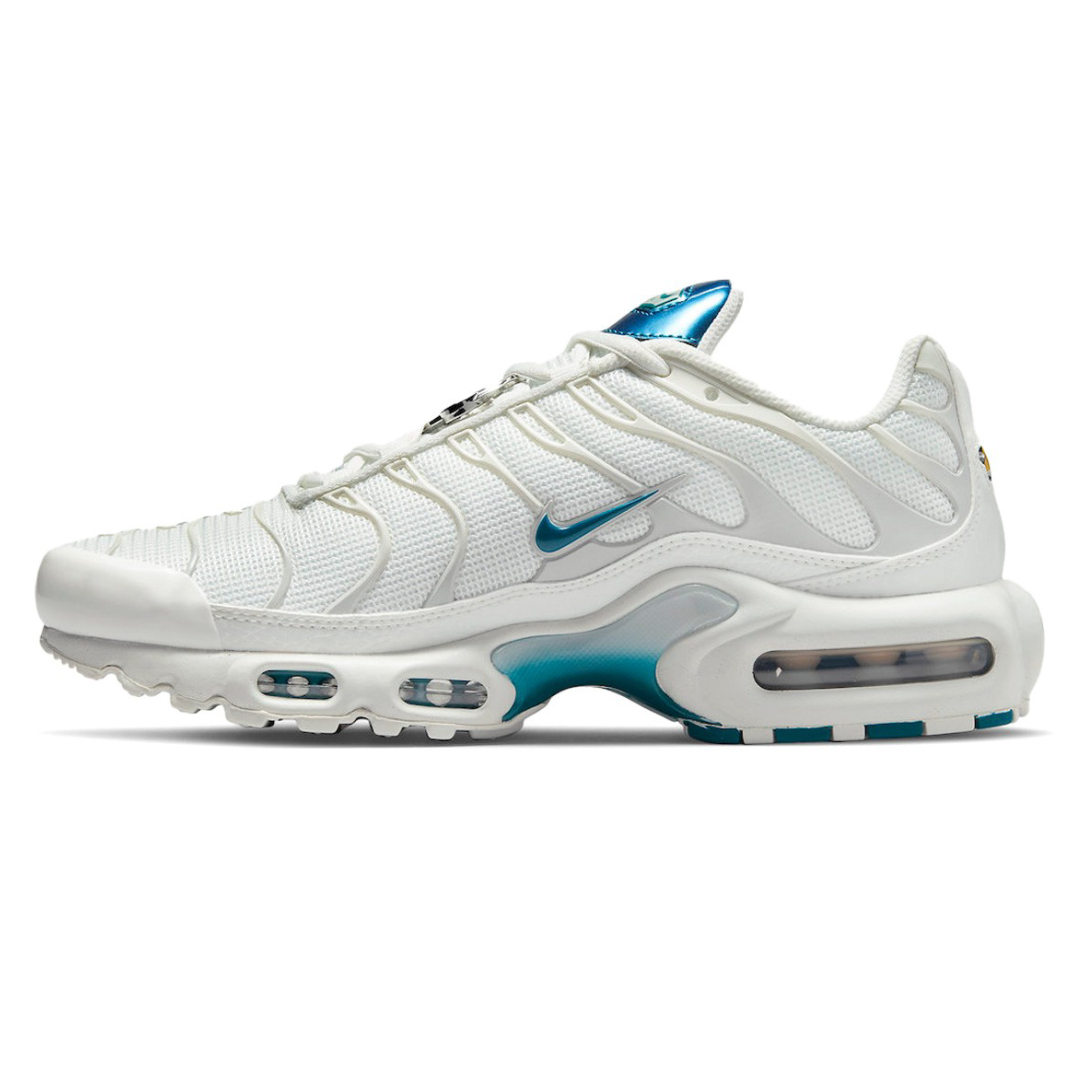 Nike tn shop womens white